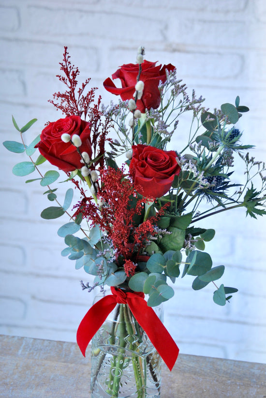Jarrón con rosas rojas "I Love You"
